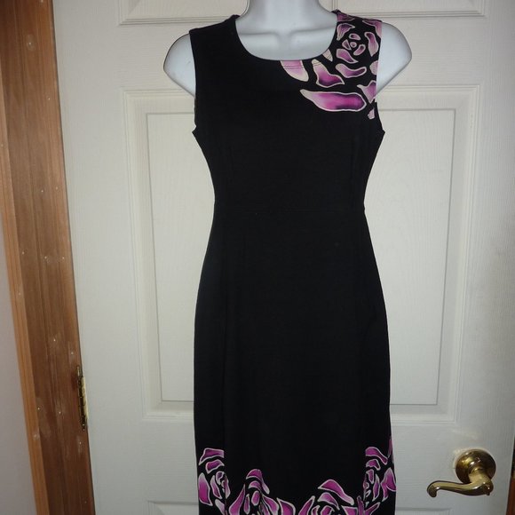 Rock 'N Karma Funky Rose Dress! - Picture 1 of 5